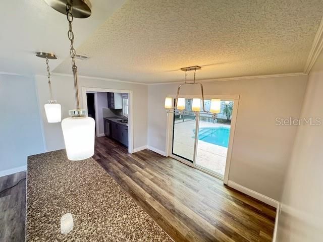 Active With Contract: $359,000 (3 beds, 2 baths, 1182 Square Feet)