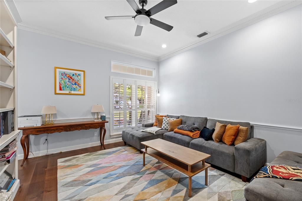 На продажу: $1,725,000 (5 спален, 4 ванн, 4614 Квадратных фут)