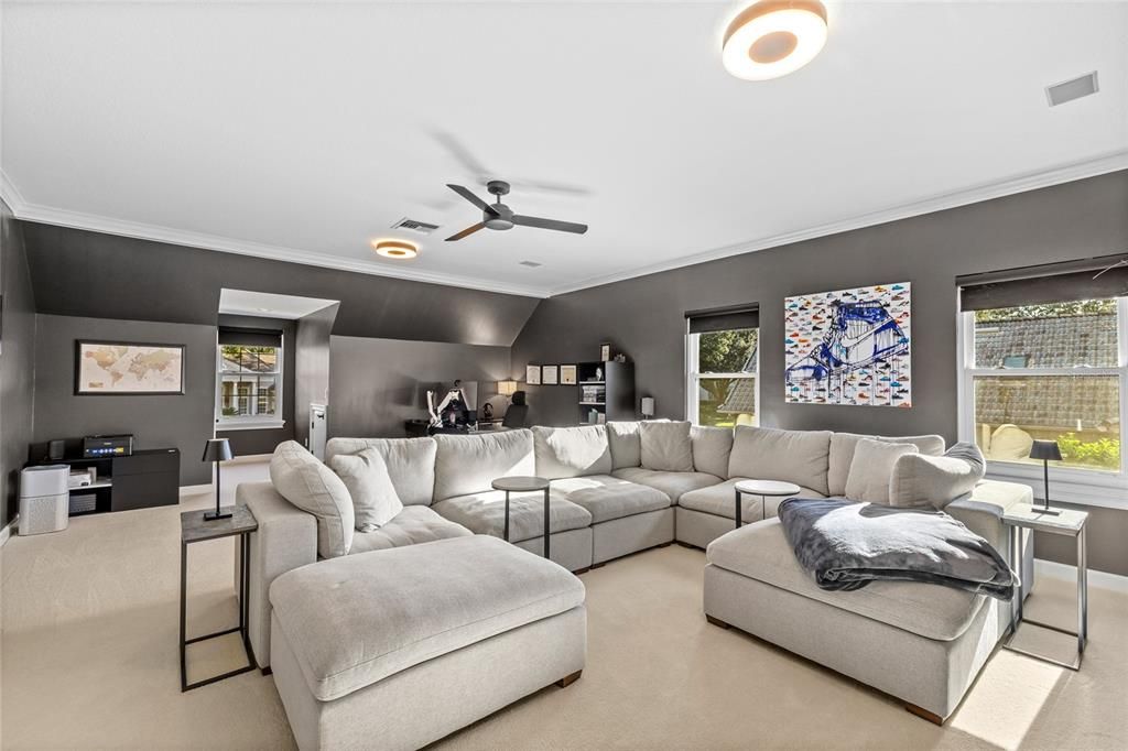 На продажу: $1,725,000 (5 спален, 4 ванн, 4614 Квадратных фут)