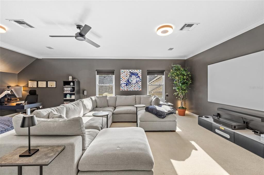 На продажу: $1,725,000 (5 спален, 4 ванн, 4614 Квадратных фут)