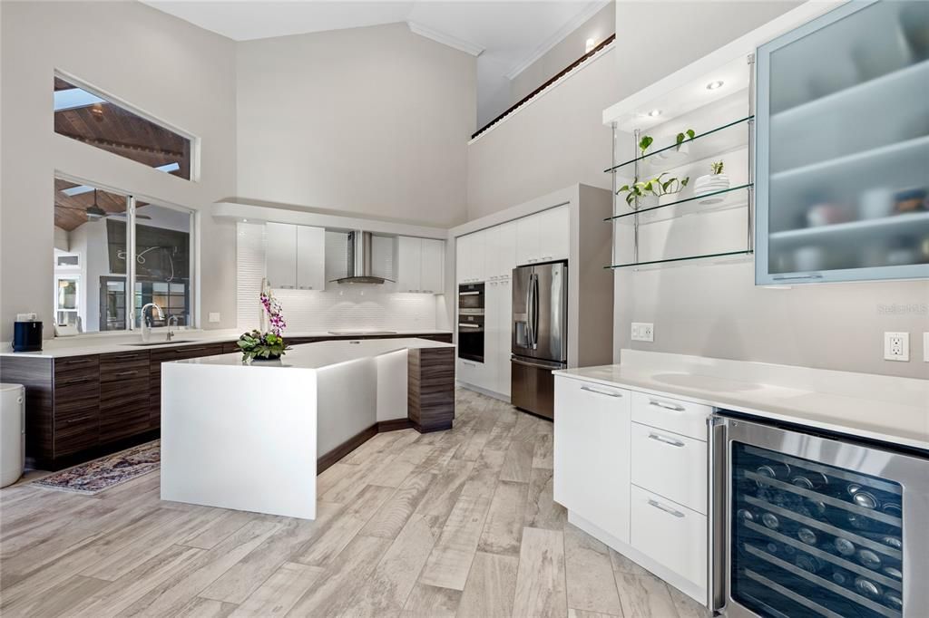 На продажу: $1,725,000 (5 спален, 4 ванн, 4614 Квадратных фут)