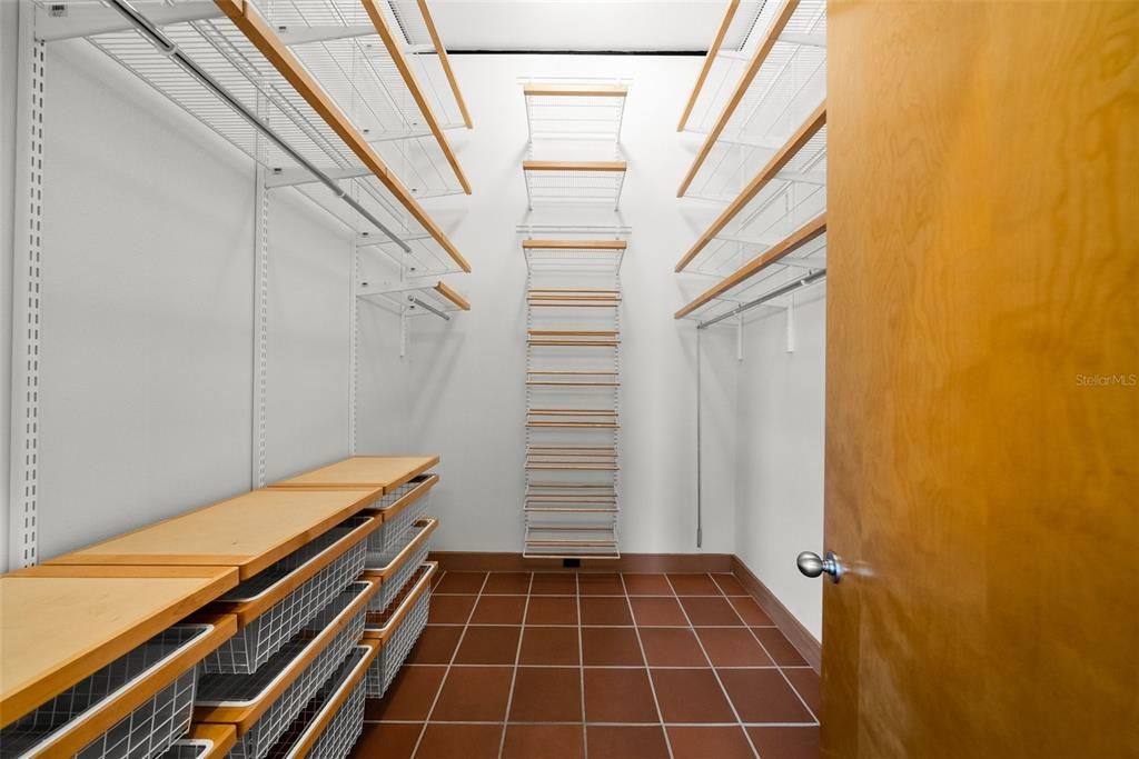 En Venta: $2,250,000 (4 camas, 4 baños, 5178 Pies cuadrados)