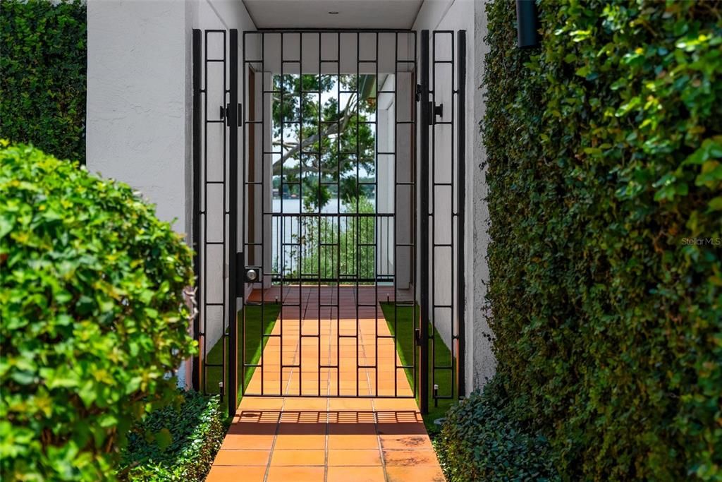 En Venta: $2,250,000 (4 camas, 4 baños, 5178 Pies cuadrados)