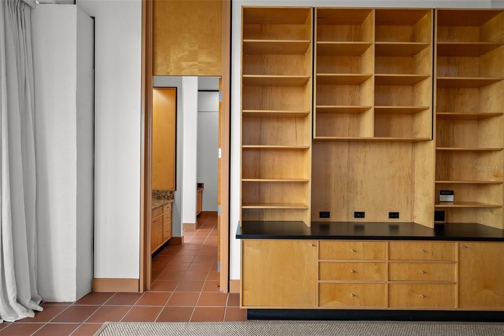 En Venta: $2,250,000 (4 camas, 4 baños, 5178 Pies cuadrados)