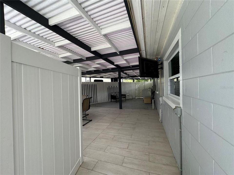 For Sale: $449,900 (3 beds, 2 baths, 1682 Square Feet)