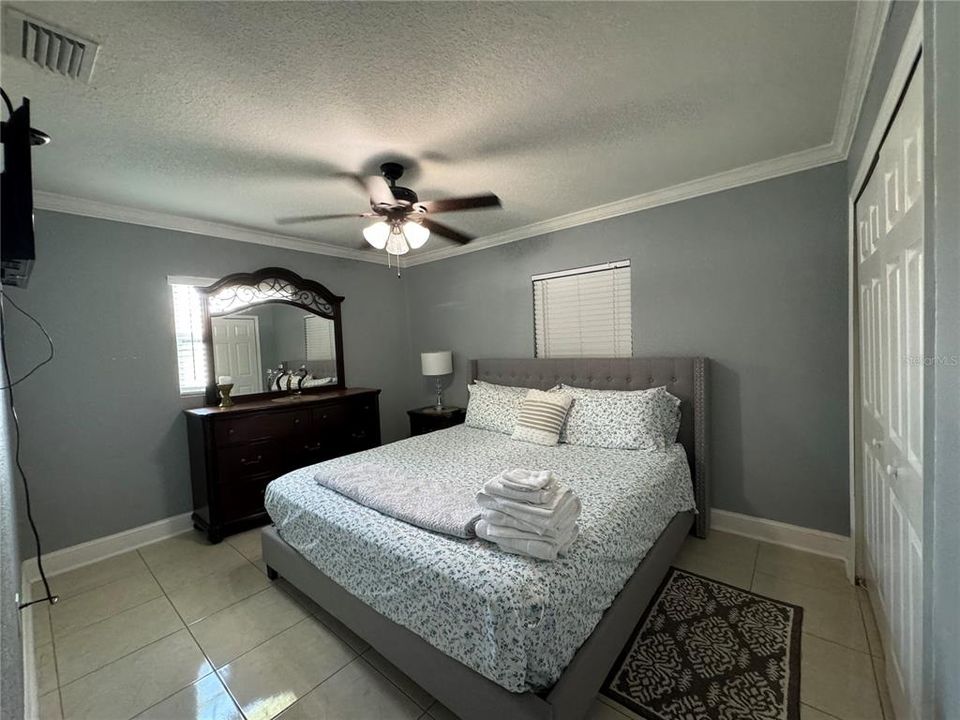 For Sale: $449,900 (3 beds, 2 baths, 1682 Square Feet)