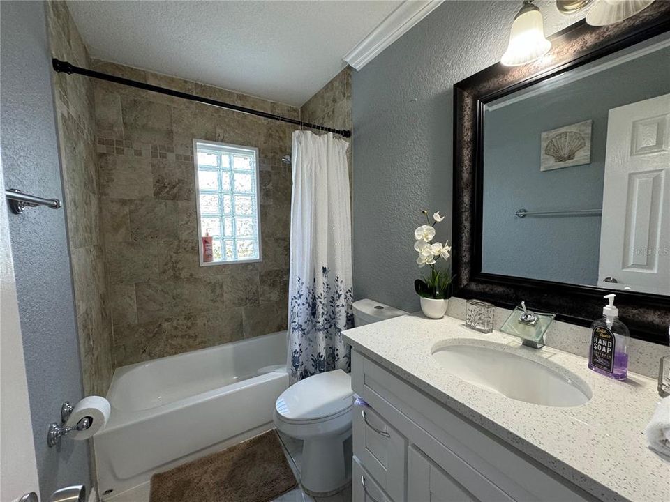 For Sale: $449,900 (3 beds, 2 baths, 1682 Square Feet)