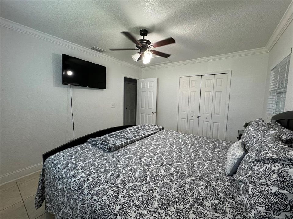 For Sale: $449,900 (3 beds, 2 baths, 1682 Square Feet)