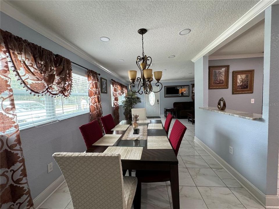 For Sale: $449,900 (3 beds, 2 baths, 1682 Square Feet)