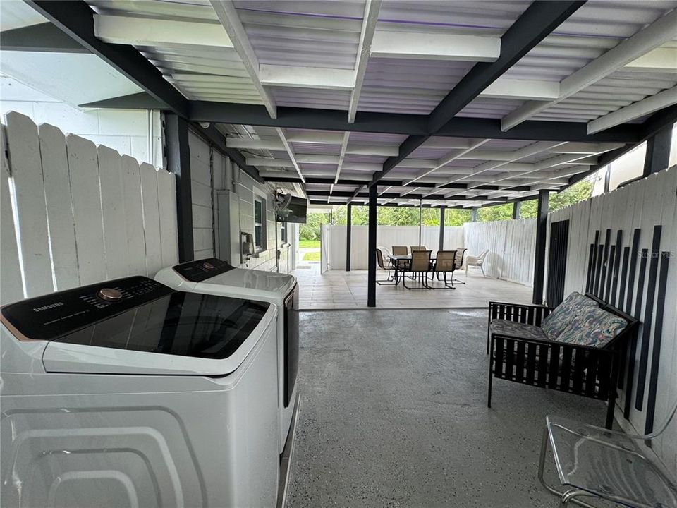 For Sale: $449,900 (3 beds, 2 baths, 1682 Square Feet)