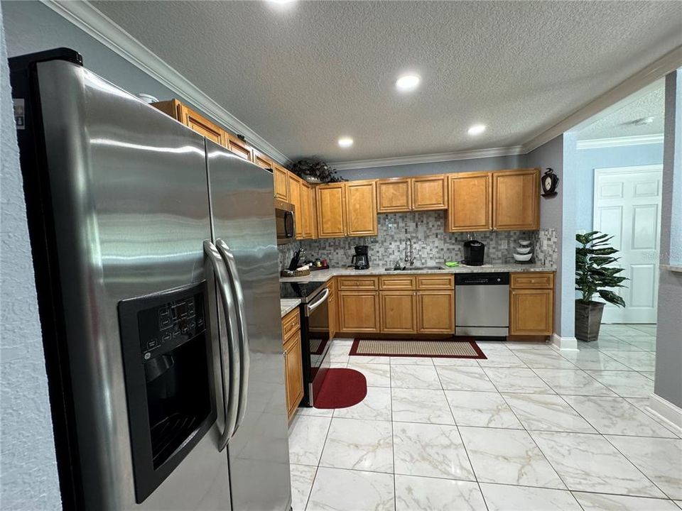 For Sale: $449,900 (3 beds, 2 baths, 1682 Square Feet)