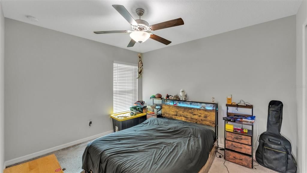 Active With Contract: $321,000 (3 beds, 2 baths, 1580 Square Feet)