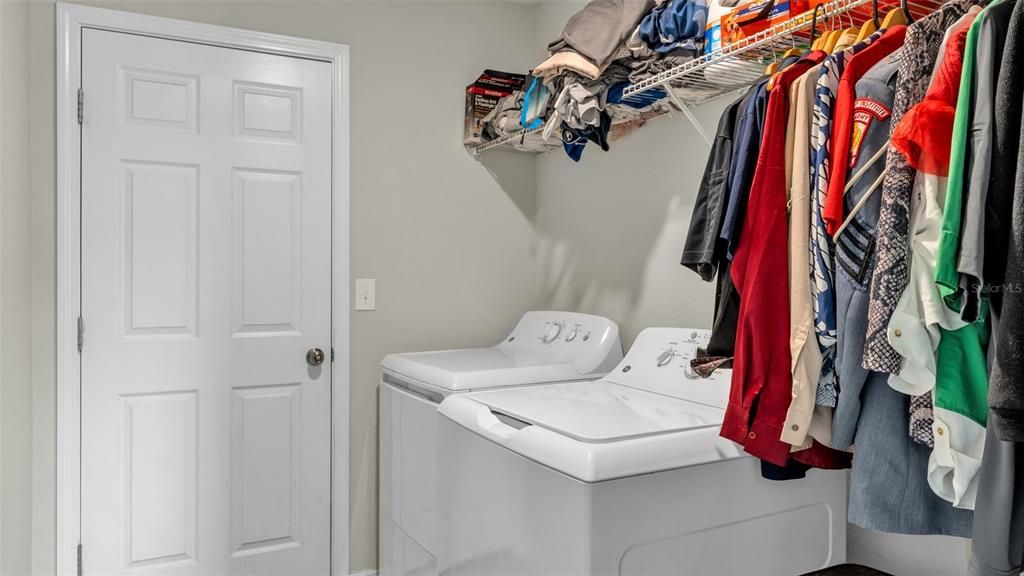 Active With Contract: $321,000 (3 beds, 2 baths, 1580 Square Feet)