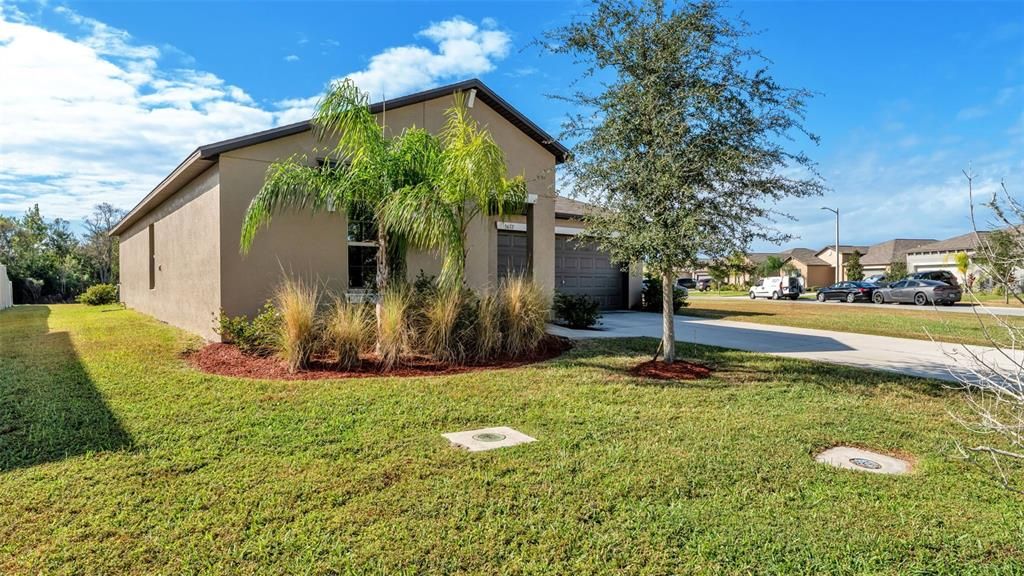 Active With Contract: $321,000 (3 beds, 2 baths, 1580 Square Feet)