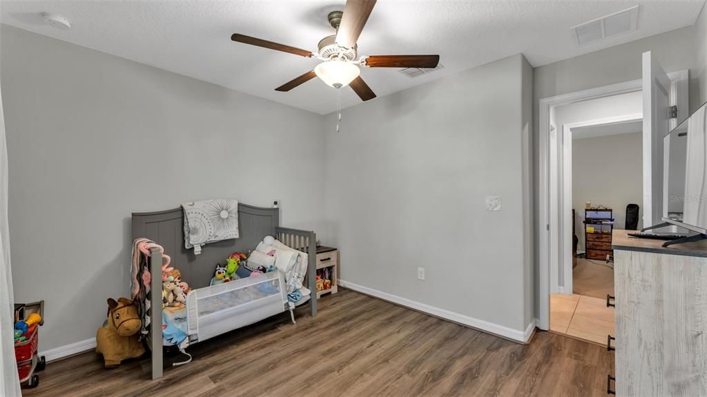 Active With Contract: $321,000 (3 beds, 2 baths, 1580 Square Feet)