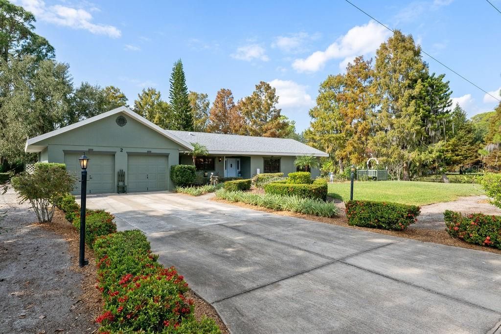 Под контрактом: $1,195,000 (3 спален, 2 ванн, 2152 Квадратных фут)