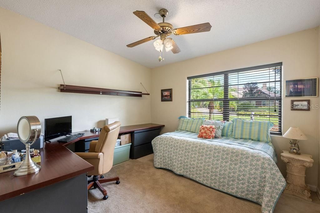 Под контрактом: $1,195,000 (3 спален, 2 ванн, 2152 Квадратных фут)