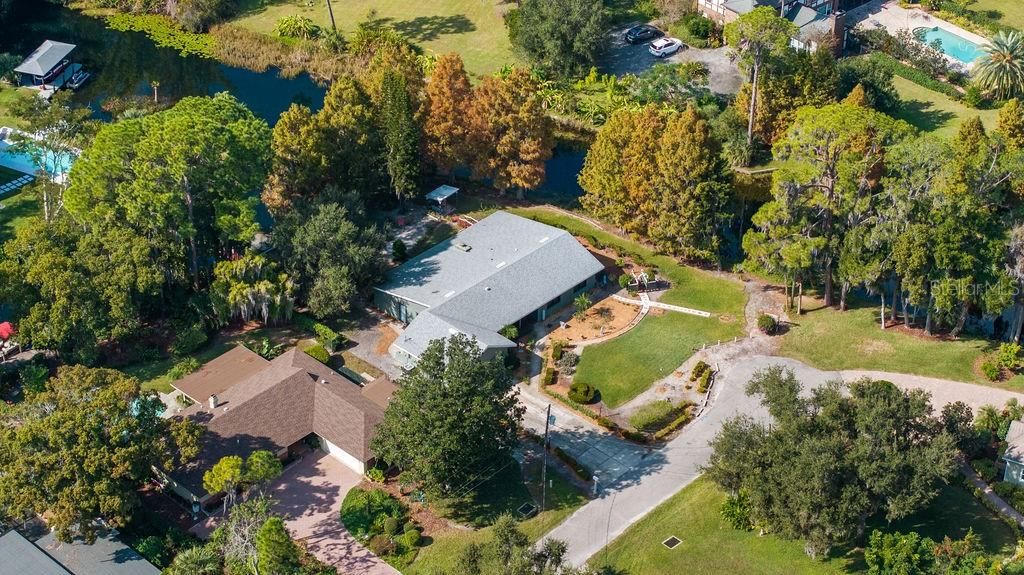 Под контрактом: $1,195,000 (3 спален, 2 ванн, 2152 Квадратных фут)