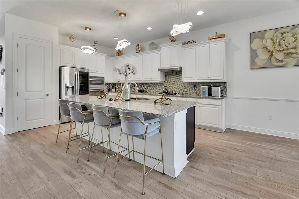 На продажу: $570,000 (3 спален, 3 ванн, 2544 Квадратных фут)