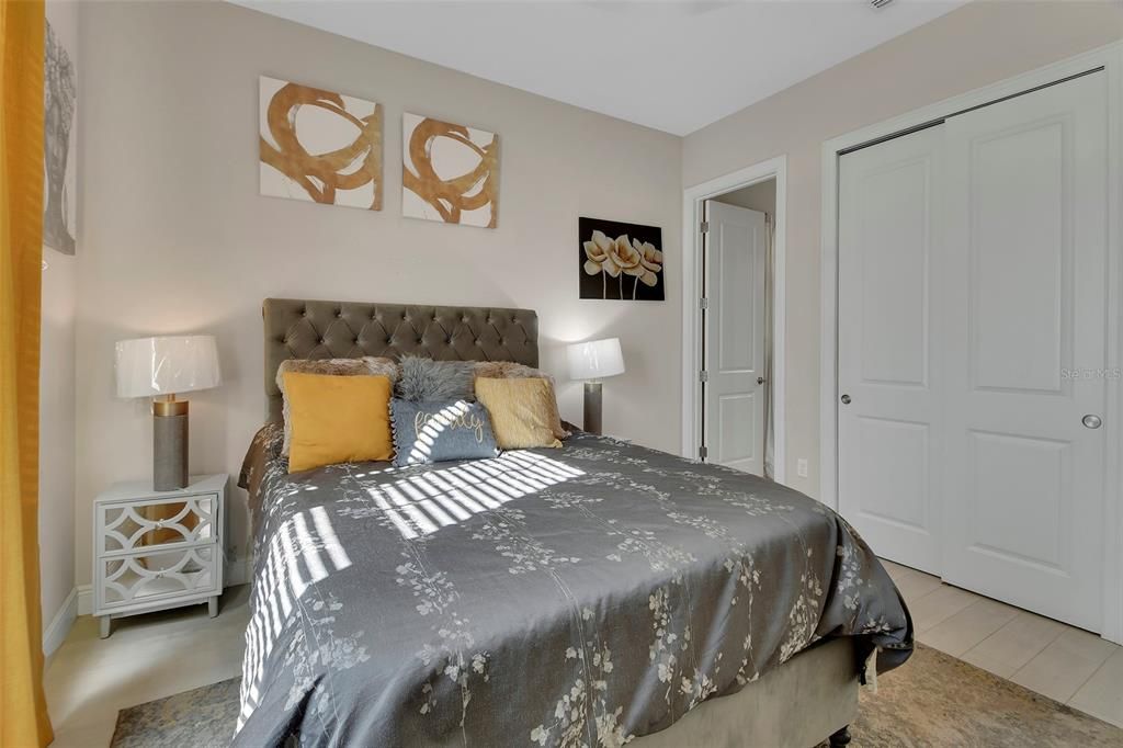 На продажу: $570,000 (3 спален, 3 ванн, 2544 Квадратных фут)