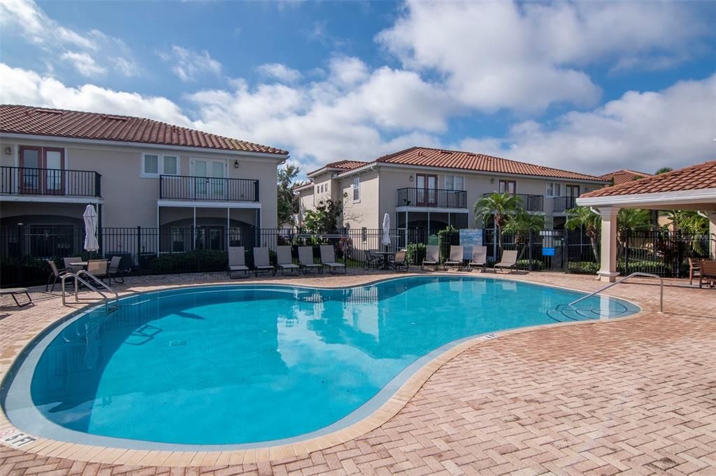 На продажу: $549,999 (3 спален, 2 ванн, 2085 Квадратных фут)