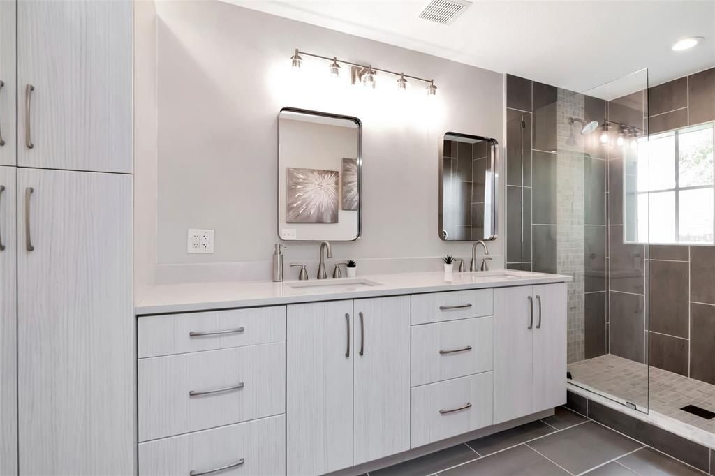 На продажу: $549,999 (3 спален, 2 ванн, 2085 Квадратных фут)