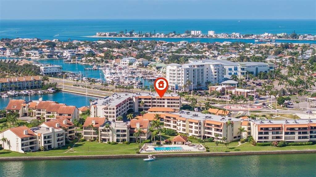 待售: $464,000 (2 贝兹, 2 浴室, 1040 平方英尺)