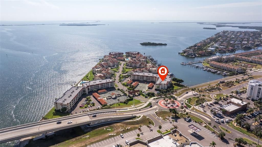 待售: $464,000 (2 贝兹, 2 浴室, 1040 平方英尺)