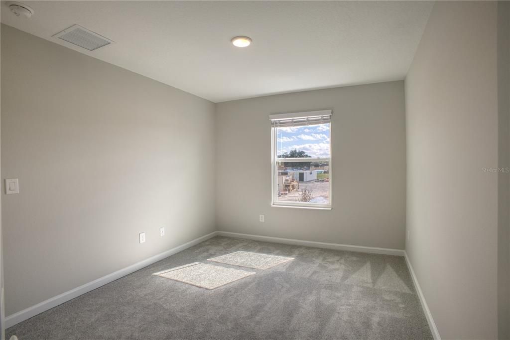 Active With Contract: $2,400 (3 beds, 2 baths, 1379 Square Feet)
