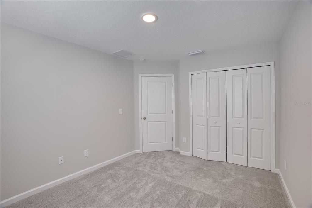 Active With Contract: $2,400 (3 beds, 2 baths, 1379 Square Feet)