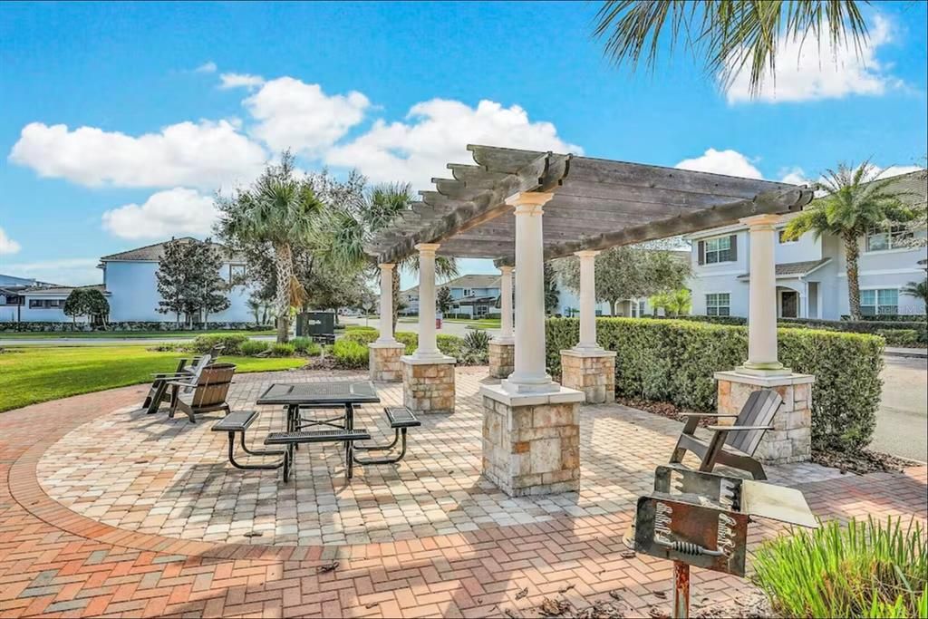 For Rent: $2,100 (2 beds, 2 baths, 1196 Square Feet)