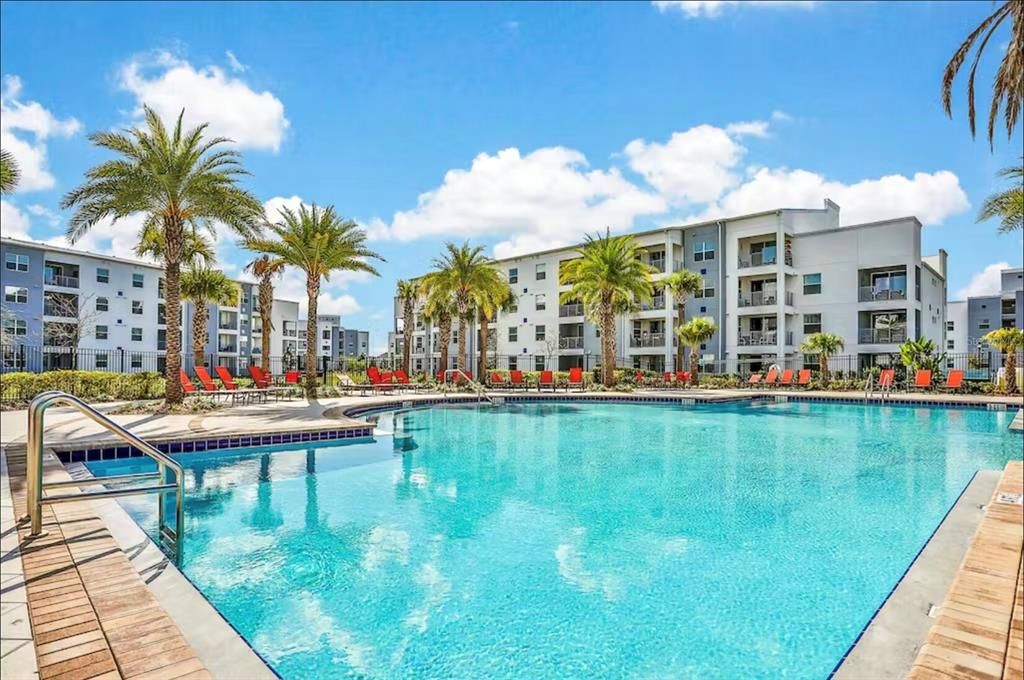 For Rent: $2,100 (2 beds, 2 baths, 1196 Square Feet)