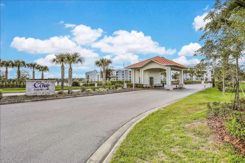 For Rent: $2,100 (2 beds, 2 baths, 1196 Square Feet)