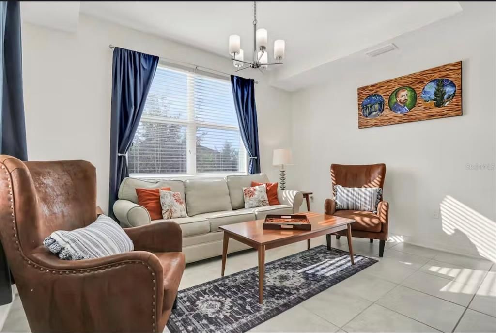 For Rent: $2,100 (2 beds, 2 baths, 1196 Square Feet)