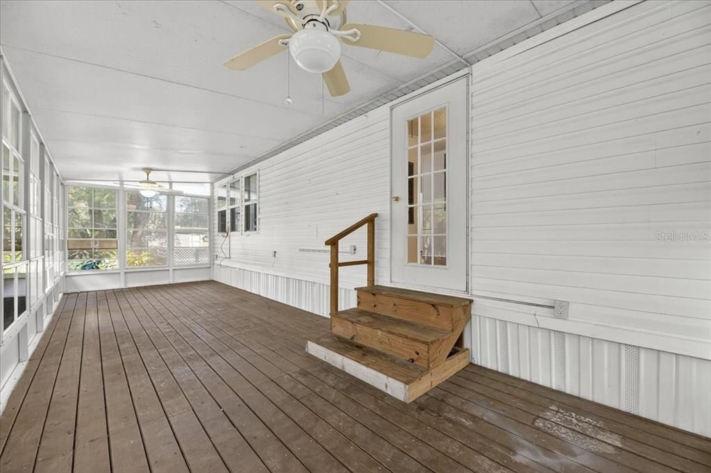 Под контрактом: $275,000 (3 спален, 2 ванн, 1512 Квадратных фут)