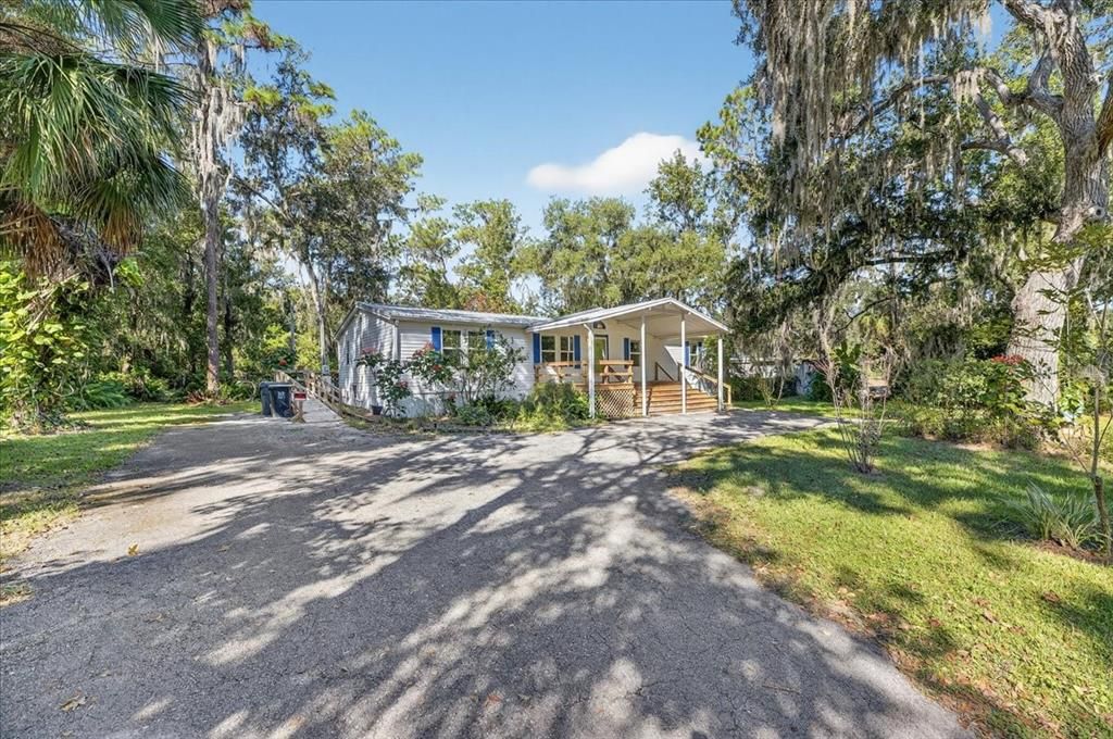 Под контрактом: $275,000 (3 спален, 2 ванн, 1512 Квадратных фут)