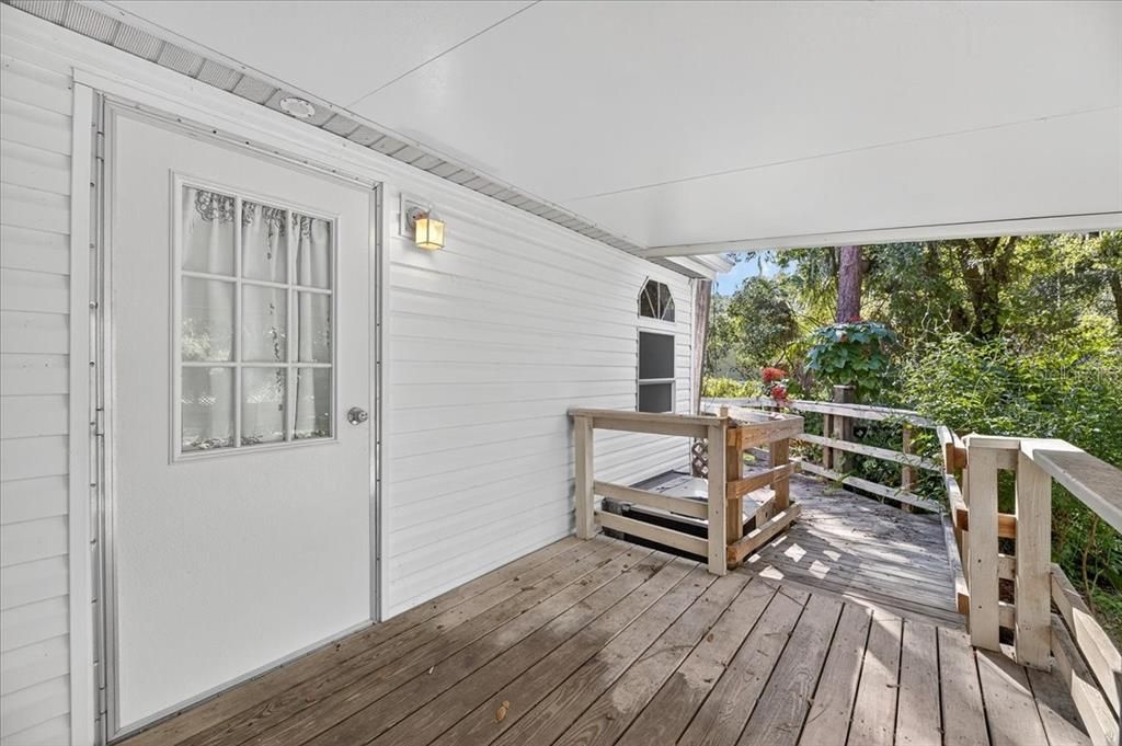 Под контрактом: $275,000 (3 спален, 2 ванн, 1512 Квадратных фут)