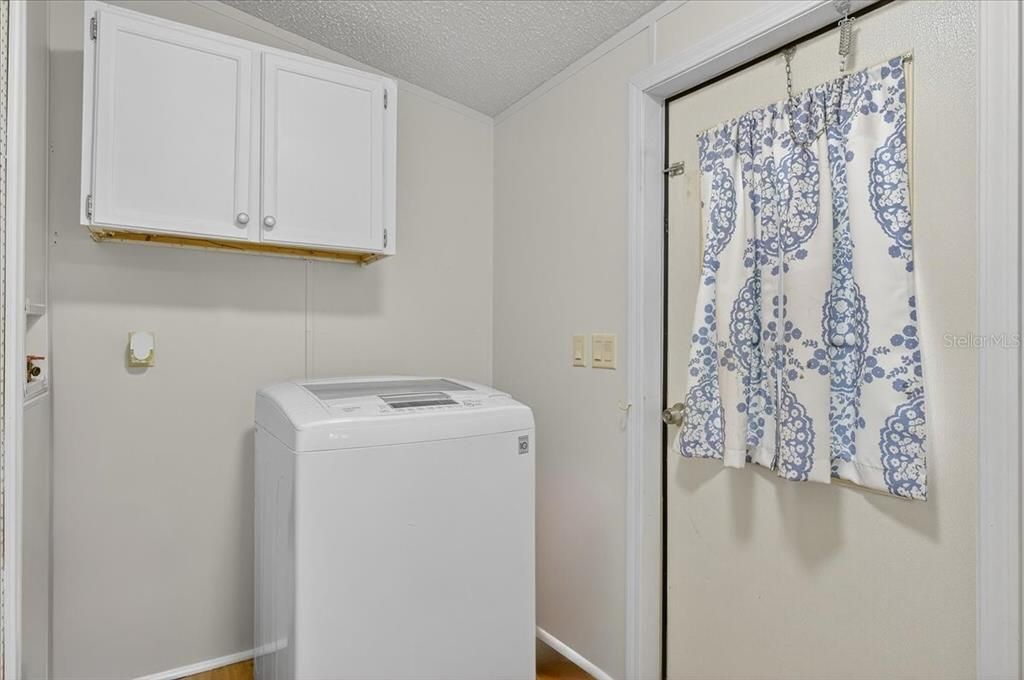 Под контрактом: $275,000 (3 спален, 2 ванн, 1512 Квадратных фут)