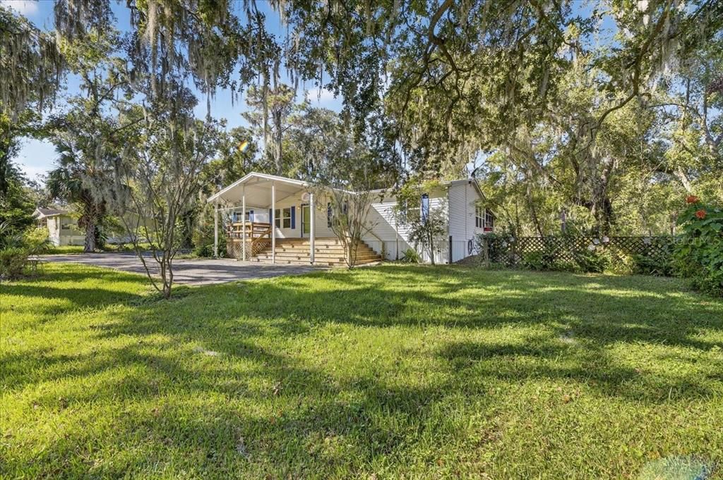 Под контрактом: $275,000 (3 спален, 2 ванн, 1512 Квадратных фут)