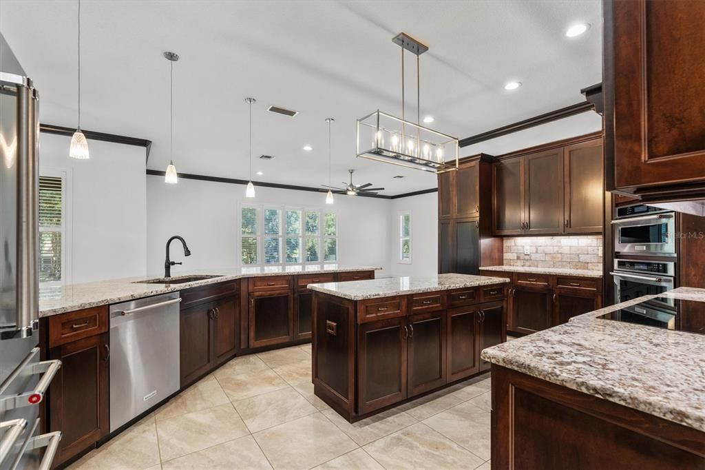 待售: $1,049,000 (4 贝兹, 3 浴室, 3209 平方英尺)