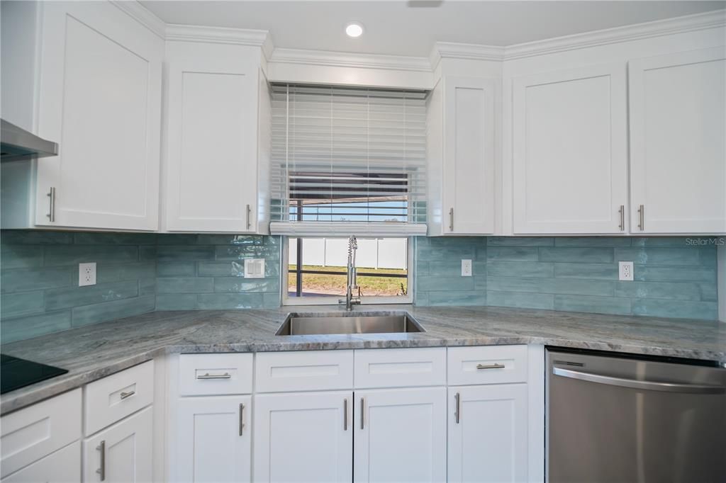 For Sale: $412,000 (3 beds, 2 baths, 1957 Square Feet)