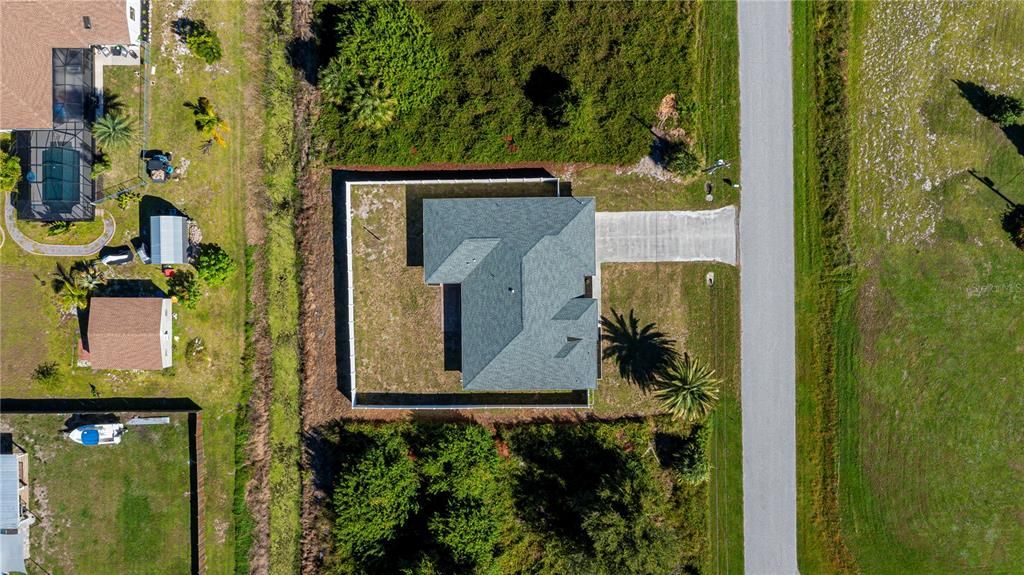 For Sale: $412,000 (3 beds, 2 baths, 1957 Square Feet)