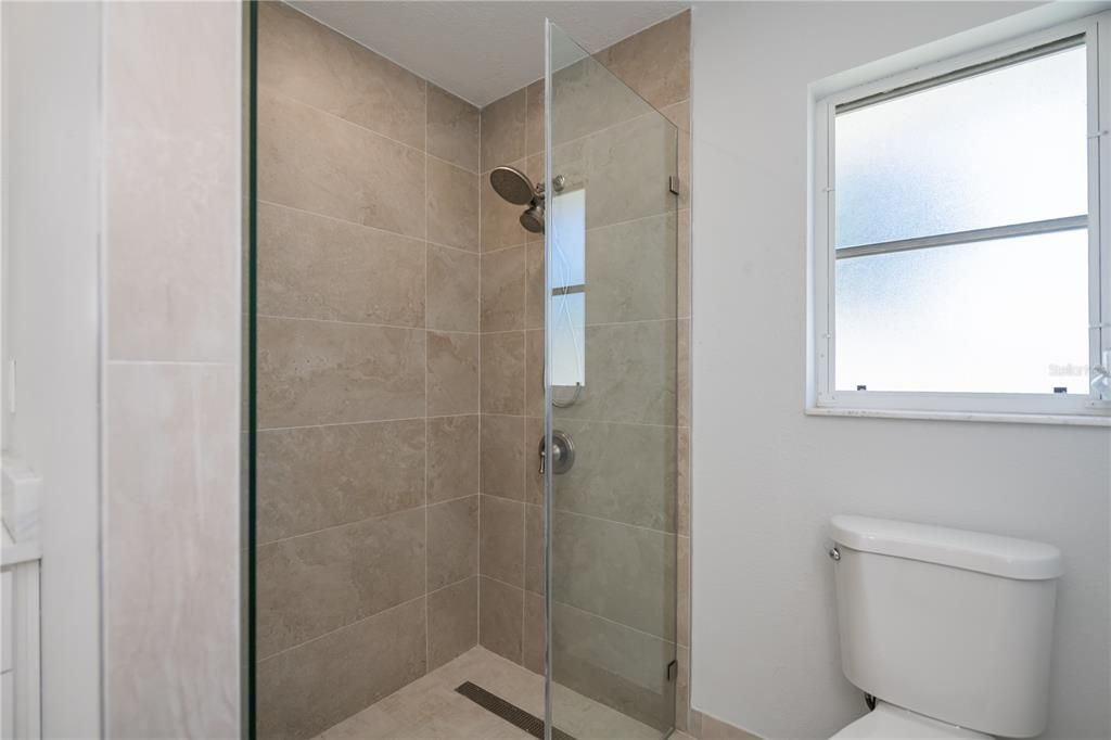 For Sale: $412,000 (3 beds, 2 baths, 1957 Square Feet)