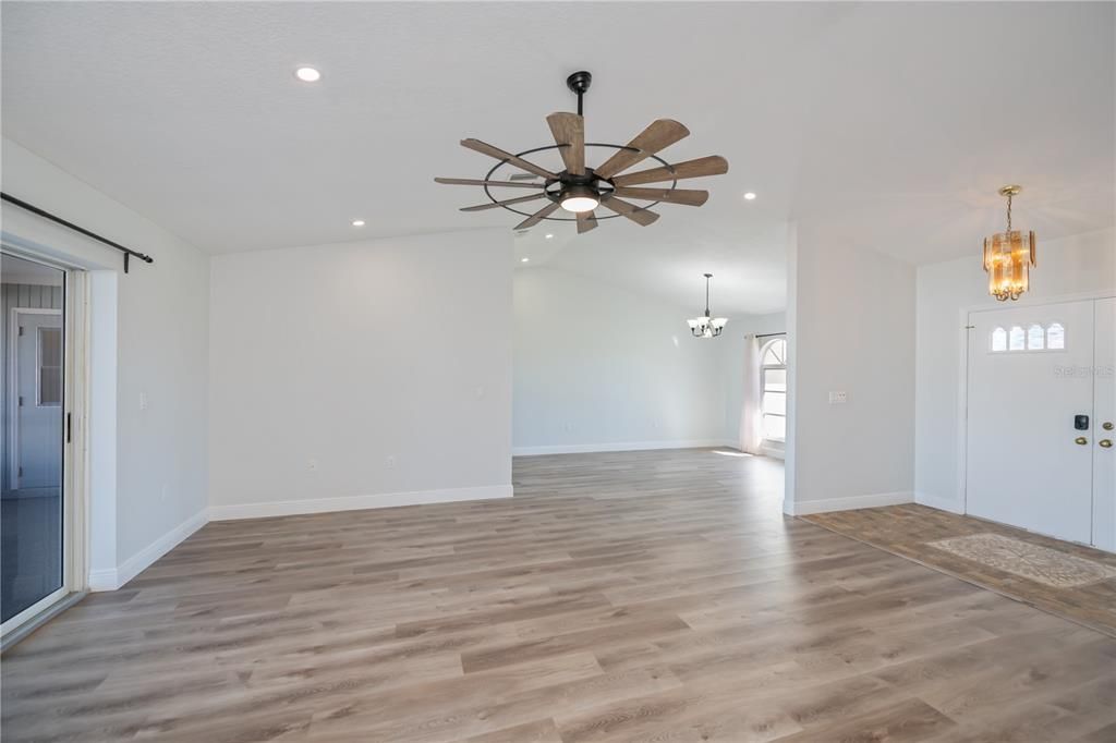 For Sale: $412,000 (3 beds, 2 baths, 1957 Square Feet)