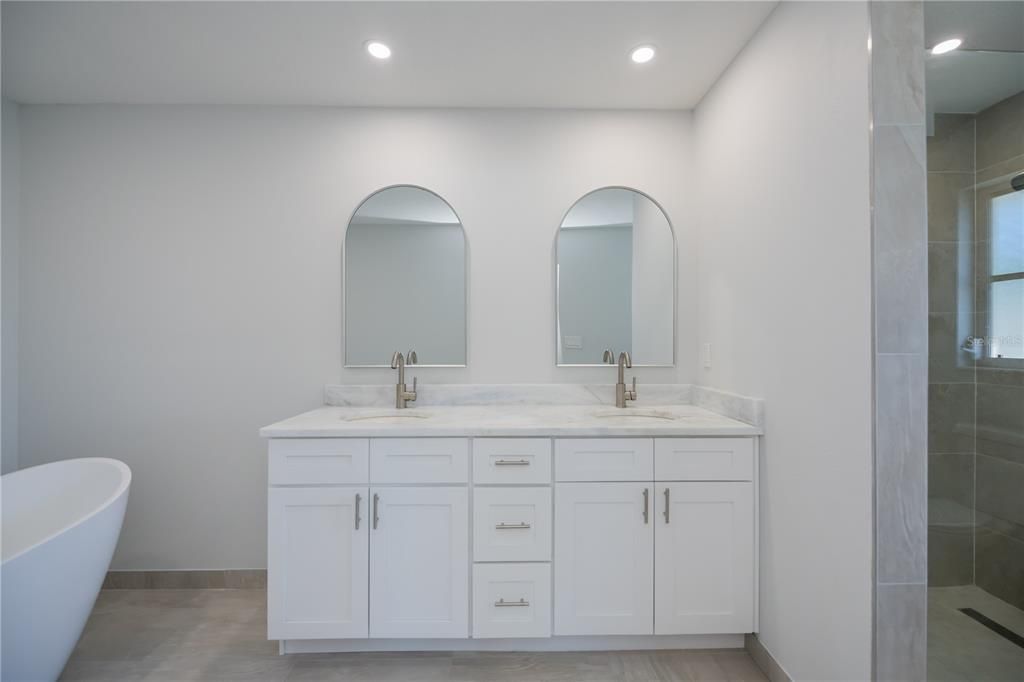 For Sale: $412,000 (3 beds, 2 baths, 1957 Square Feet)