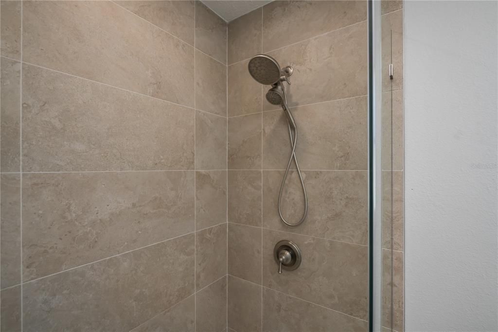 For Sale: $412,000 (3 beds, 2 baths, 1957 Square Feet)