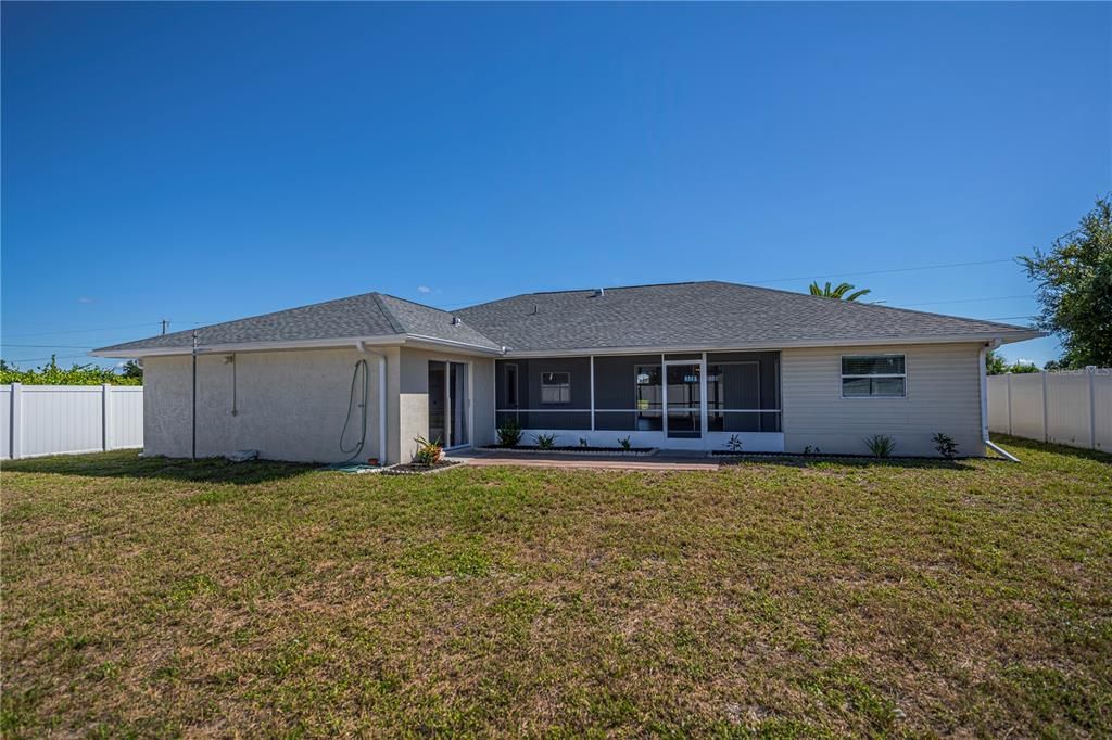 For Sale: $412,000 (3 beds, 2 baths, 1957 Square Feet)