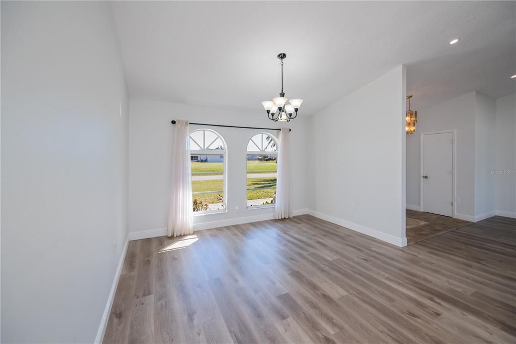 For Sale: $412,000 (3 beds, 2 baths, 1957 Square Feet)