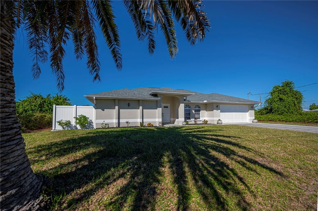 For Sale: $412,000 (3 beds, 2 baths, 1957 Square Feet)