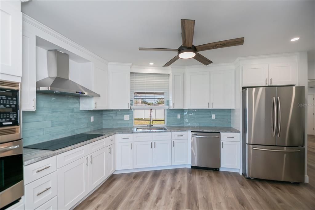 For Sale: $412,000 (3 beds, 2 baths, 1957 Square Feet)